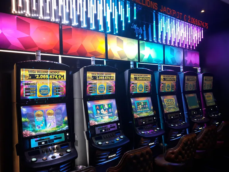 Rij speelautomaten in Holland Casino Amsterdam Sloterdijk