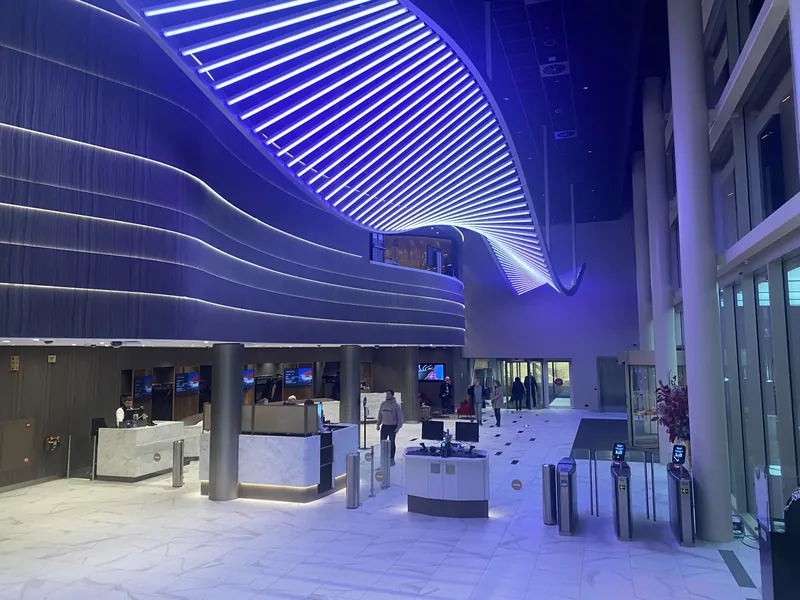 Moderne lobby van Holland Casino Utrecht